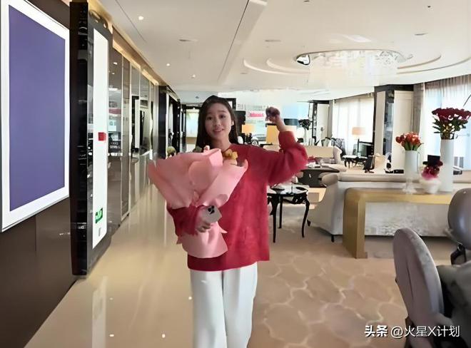 0w+酒店包层劳斯莱斯接送婆婆住大庄园AG旗舰厅ios“京圈格格”平凡生活1(图13)